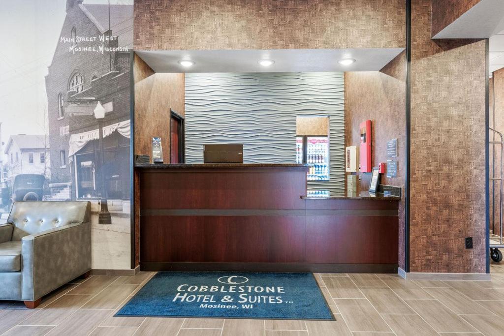Cobblestone Hotel & Suites - Mosinee Luaran gambar